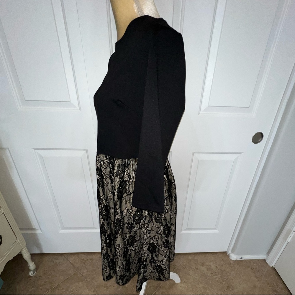 $3 BEAUTIFUL BLACK LACE DRESS SIZE MED. $3 WHEN BUNDLED - Picture 7 of 8